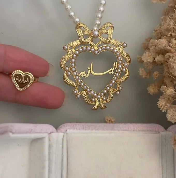 Arabic Traditional Clothing Enjoys Customized Services  Mid-To-High-End Products  Status Symbols  And Jewelry For Ladies.