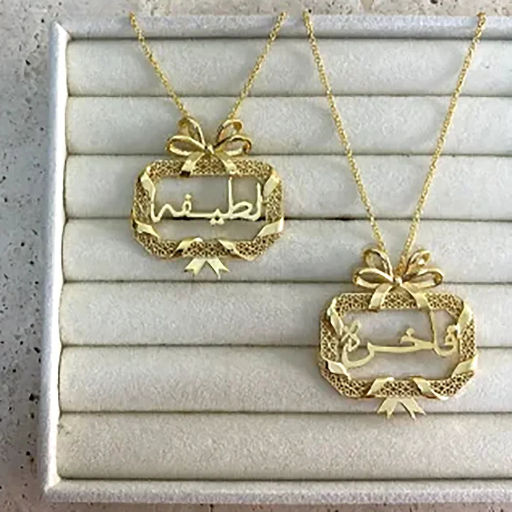 Arabic Traditional Clothing Enjoys Customized Services  Mid-To-High-End Products  Status Symbols  And Jewelry For Ladies.